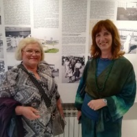 Mira Validžić, koja je među prvima donirala svoju fotografiju iz 1959. godine za naš Otvoreni arhiv Zagrebačkog velesajma, sa Sonjom Leboš. Foto: Jadran Boban