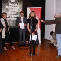 Kustosica izložbe "Bogdan Bogdanović - Ukleti neimar", Sonja Leboš na otvaranju izložbe u Gliptoteci 2012. godine